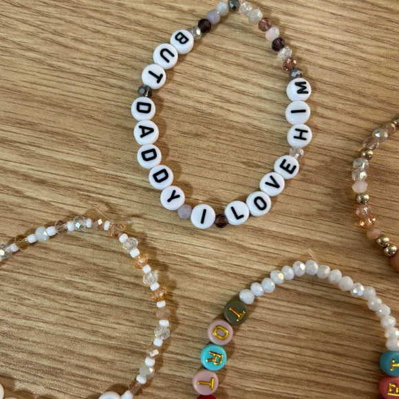 7 tortured poets department Taylor swift sparkly friendship bracelets - Picture 3 of 4